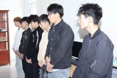 Sáu đối tượng bị bắt giữ để điều tra về hành vi giết người và gây rối trật tự công cộng. (Nguồn: Công an Ninh Bình).