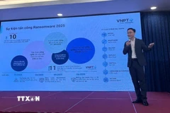 Thạc sỹ Trịnh Quốc Bảo, Phó Giám đốc Trung tâm Kinh doanh Giải pháp-VNPT Đà Nẵng cho biết Đảng đã khẳng định một cách nhất quán rằng khoa học, công nghệ, đổi mới sáng tạo và chuyển đổi số là động lực trung tâm của phát triển - đây là bước phát triển mới trong tư duy chiến lược. (Ảnh: TTXVN phát)