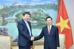 Phó Thủ tướng Chính phủ Hồ Đức Phớc tiếp Chủ tịch Hội đồng Quản trị Tập đoàn Hoa Thiết (Trung Quốc) Dương Vệ Đông. (Nguồn: Báo Điện tử Chính phủ)
