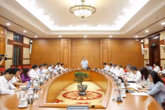 Sáng 21/5/2026, tại Trụ sở Trung ương Đảng, Tổng Bí thư, Chủ tịch nước Tô Lâm, Trưởng ban Chỉ đạo Trung ương về phát triển khoa học công nghệ, đổi mới sáng tạo và chuyển đổi số (Ban Chỉ đạo Trung ương) chủ trì buổi làm việc của Thường trực Ban Chỉ đạo Trung ương cho ý kiến về Đề án “Nghiên cứu ứng dụng và phát triển công nghệ lượng tử phục vụ phát triển kinh tế-xã hội, đảm bảo quốc phòng, an ninh.” (Ảnh: Thống Nhất/TTXVN)