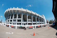 Sân vận động được mệnh danh là "thánh địa của bóng đá Thái Lan" với hơn 50.000 chỗ ngồi đang được gấp rút nâng cấp và cải thiện chất lượng để sẵn sàng cho buổi lễ khai mạc SEA Games 33. (Ảnh: Minh Quyết/TTXVN)