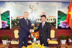 Phó Bí thư Thành ủy, Chủ tịch Hội đồng Nhân dân Thành phố Hồ Chí Minh Võ Văn Minh tiếp Chủ tịch Quốc hội Hungary Kover Laszlo. (Ảnh: Trung Tuyến/TTXVN)