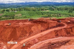 Hoạt động tại nhà máy tuyển quặng ở Lâm Đồng. (Ảnh: Hoàng Hiếu/TTXVN)