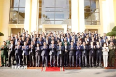 Tổng Bí thư Tô Lâm, Thủ tướng Phạm Minh Chính và các đại biểu trong buổi làm việc với Tỉnh ủy Quảng Ninh. (Ảnh: Thống Nhất/TTXVN)