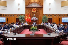 Thủ tướng Phạm Minh Chính chủ trì cuộc làm việc của Thường trực Chính phủ với lãnh đạo thành phố Hà Nội về Quy hoạch tổng thể Thủ đô Hà Nội tầm nhìn 100 năm. (Ảnh: Dương Giang/TTXVN)