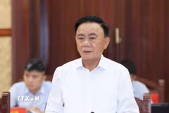 Đồng chí Trần Cẩm Tú, Ủy viên Bộ Chính trị, Thường trực Ban Bí thư, Trưởng Ban Chỉ đạo Chuyển đổi số trong các cơ quan Đảng phát biểu chỉ đạo phiên họp. (Ảnh: Phương Hoa/TTXVN)