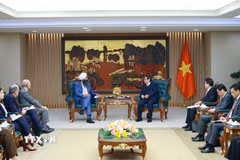 Thủ tướng Phạm Minh Chính tiếp ông Randeep Sarai, Bộ trưởng Phát triển quốc tế, Bộ Các vấn đề toàn cầu Canada. (Ảnh: Dương Giang/TTXVN)