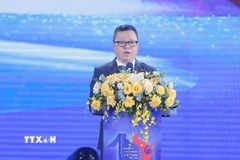 Ông Lê Quốc Minh, Ủy viên Trung ương Đảng, Phó Trưởng Ban Tuyên giáo và Dân vận Trung ương, Chủ tịch Hội Nhà báo Việt Nam, Tổng Biên tập báo Nhân Dân phát biểu tại Lễ trao Giải Báo chí Quốc gia lần thứ XIX. (Ảnh: Minh Quyết/TTXVN)