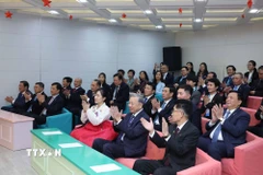 Tổng Bí thư Tô Lâm thăm Trường mẫu giáo Kiêng Sang. (Ảnh: Thống Nhất/TTXVN)