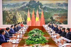 Thủ tướng Phạm Minh Chính hội đàm với Thủ tướng Trung Quốc Lý Cường. (Ảnh: Dương Giang/TTXVN)
