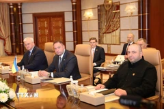 Phái đoàn Ukraine trong cuộc đàm phán với phái đoàn Mỹ ở Jeddah, Saudi Arabia ngày 11/3/2025. (Nguồn: THX/TTXVN)