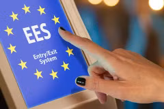 EES được đưa vào vận hành từ tháng 10 năm ngoái và đã được triển khai từng bước tại các cửa khẩu biên giới. (Nguồn: BBC)