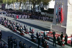 Khoảng 10.000 cựu chiến binh tham gia Lễ tưởng niệm. (Nguồn: Reuters)