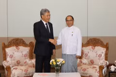 Ngoại trưởng Malaysia Datuk Seri Mohamad Hasan (trái) cùng người đồng cấp Myanmar U Tin Maung Swe tại Nay Pyi Taw ngày 19/5/2026. (Nguồn: Bộ Ngoại giao Myanmar)