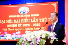 Ông Ngô Nguyên Phong, Bí thư Đảng ủy xã Vĩnh Thanh (tỉnh Cà Mau) cho rằng, nhiều ý kiến của đảng viên, người dân kỳ vọng Trung ương có chính sách ưu tiên đầu tư trực tiếp cho nông dân sản xuất nông nghiệp, ổn định giá và thị trường tiêu thụ đảm bảo sản xuất có lãi. (Ảnh: TTXVN phát)