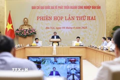 Thủ tướng Phạm Minh Chính chủ trì phiên họp lần thứ hai của Ban Chỉ đạo Quốc gia về phát triển ngành công nghiệp bán dẫn. (Ảnh: Dương Giang/TTXVN)