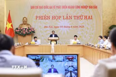 Thủ tướng Phạm Minh Chính chủ trì phiên họp lần thứ hai của Ban Chỉ đạo Quốc gia về phát triển ngành công nghiệp bán dẫn. (Ảnh: Dương Giang/TTXVN)