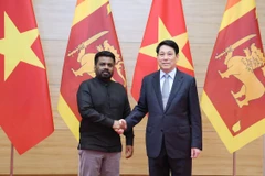 Chủ tịch nước Lương Cường và Tổng thống Sri Lanka Anura Kumara Dissanayaka. (Ảnh: Lâm Khánh/TTXVN)