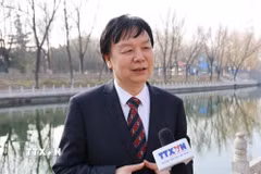 Giáo sư Mễ Lương, Giám đốc Trung tâm Nghiên cứu Đông Nam Á, Đại học Ngoại ngữ Bắc Kinh (Trung Quốc). (Ảnh: Quang Hưng/TTXVN)