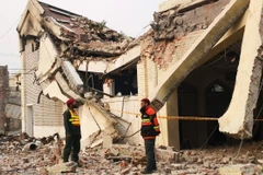 Ngôi nhà tại Muridke, Pakistan bị phá hủy sau khi trúng tên lửa của Ấn Độ. (Ảnh: THX/TTXVN)