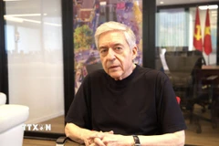 Cựu Bộ trưởng Tư pháp Israel, Yossi Beilin. (Ảnh: Thanh Bình/TTXVN)