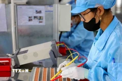Sản xuất linh kiện điện tử. (Nguồn: TTXVN)