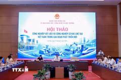 Phó Chủ tịch Quốc hội Nguyễn Hồng Diên chủ trì Hội thảo "Công nghiệp vật liệu và công nghiệp cơ khí, chế tạo Việt Nam trong giai đoạn phát triển mới." (Ảnh: Tuấn Anh/TTXVN)