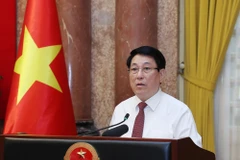 Chủ tịch nước Lương Cường phát biểu tại buổi gặp mặt các nhà báo tiêu biểu toàn quốc. (Ảnh: Lâm Khánh/TTXVN)