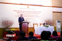 Tổng Bí thư Tô Lâm phát biểu tại cuộc gặp gỡ cán bộ, nhân viên Đại sứ quán và cộng đồng người Việt Nam tại Campuchia. (Ảnh: Thống Nhất/TTXVN)