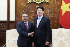 Chủ tịch nước Lương Cường tiếp Đại sứ Philippines tại Việt Nam Meynardo Los Banos Montealegre. (Ảnh: Lâm Khánh/TTXVN)