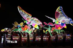 Mô hình đèn Trung Thu tại Lễ hội Thành Tuyên năm 2024. (Ảnh: Quang Cường/TTXVN)