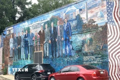 Một bức tranh tường khắc họa các cựu tổng thống Mỹ tại trung tâm thủ đô Washington D.C. (Ảnh: Ngọc Quang/TTXVN)