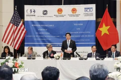 Chủ tịch nước Lương Cường phát biểu tại Tọa đàm với doanh nghiệp lớn của Hoa Kỳ. (Ảnh: Lâm Khánh/TTXVN)