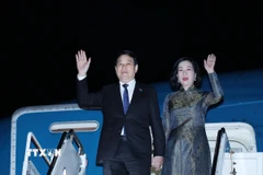 Chủ tịch nước Lương Cường và Phu nhân tới Sân bay quốc tế J.F Kennedy, thành phố New York, Hoa Kỳ. (Ảnh: Lâm Khánh/TTXVN)