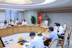 Phó Thủ tướng Trần Hồng Hà chủ trì cuộc họp. (Ảnh: Văn Điệp/TTXVN)