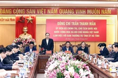 Chủ tịch Quốc hội Trần Thanh Mẫn chủ trì làm việc với Ban Thường vụ Tỉnh ủy Hà Tĩnh. (Ảnh: Doãn Tấn/TTXVN)