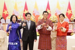 Chủ tịch nước Lương Cường và Phu nhân chủ trì tiệc chiêu đãi trọng thể chào mừng Quốc vương Bhutan Jigme Khesar Namgyel Wangchuck và Hoàng hậu thăm cấp Nhà nước tới Việt Nam. (Ảnh: Lâm Khánh/TTXVN)