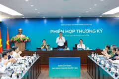 Thủ tướng Lê Minh Hưng, Trưởng Ban Chỉ đạo An ninh mạng Quốc gia chủ trì cuộc họp thường kỳ của Ban Chỉ đạo. (Ảnh: Dương Giang/TTXVN)
