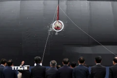 Lễ hạ thủy tàu ngầm tấn công đầu tiên thuộc lớp 3.600 tấn tại Geoje, Hàn Quốc, ngày 22/10/2025. (Ảnh: Yonhap/TTXVN)