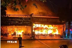 Hiện trường đám cháy. (Ảnh: TTXVN phát)