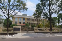 Bộ Tài chính đang chủ động tổ chức các đoàn công tác liên ngành để kiểm tra, rà soát tình hình thực tế, xem xét các phương án sắp xếp, bố trí, xử lý tài sản công dôi dư. (Ảnh: TTXVN)