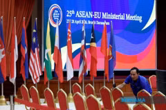 Công tác chuẩn bị cho Hội nghị Bộ trưởng Ngoại giao ASEAN-EU (AEMM) lần thứ 25 tại thủ đô Bandar Seri Begawan của Brunei Darussalam. (Nguồn: Bernama)