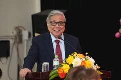 Giáo sư-Tiến sỹ khoa học Vũ Minh Giang, Phó Chủ tịch Hội Khoa học Lịch sử Việt Nam, Ủy viên Hội đồng Di sản văn hóa Quốc gia phát biểu tại hội thảo. (Nguồn: HàNộimới)