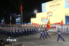 Các khối của Lực lượng Quân đội nhân dân tham gia Tổng hợp luyện diễu binh, diễu hành. (Ảnh: Anh Tuấn/TTXVN)