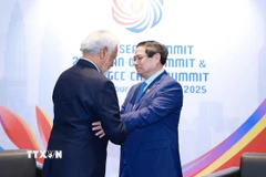 Thủ tướng Phạm Minh Chính gặp Thủ tướng Timor-Leste Xanana Gusmao. (Ảnh: Dương Giang/TTXVN)