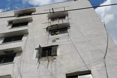 Chung cư Viễn Đông được xây dựng và hoạt động trước năm 1975. (Nguồn: Pháp luật Thành phố Hồ Chí Minh)