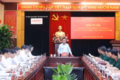 Đồng chí Trần Cẩm Tú, Ủy viên Bộ Chính trị, Thường trực Ban Bí thư, Trưởng Đoàn kiểm tra, giám sát số 12 của Bộ Chính trị phát biểu chỉ đạo hội nghị. (Ảnh: Phương Hoa/TTXVN)