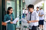 Đề thi tốt nghiệp THPT 2026: Tiếng Anh nhiều thí sinh than khó, Vật lý dễ đạt điểm khá