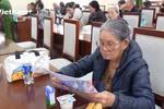 86 tuổi vẫn đi lấy mẫu ADN, gần 80 năm nuôi hy vọng tìm người cậu liệt sĩ