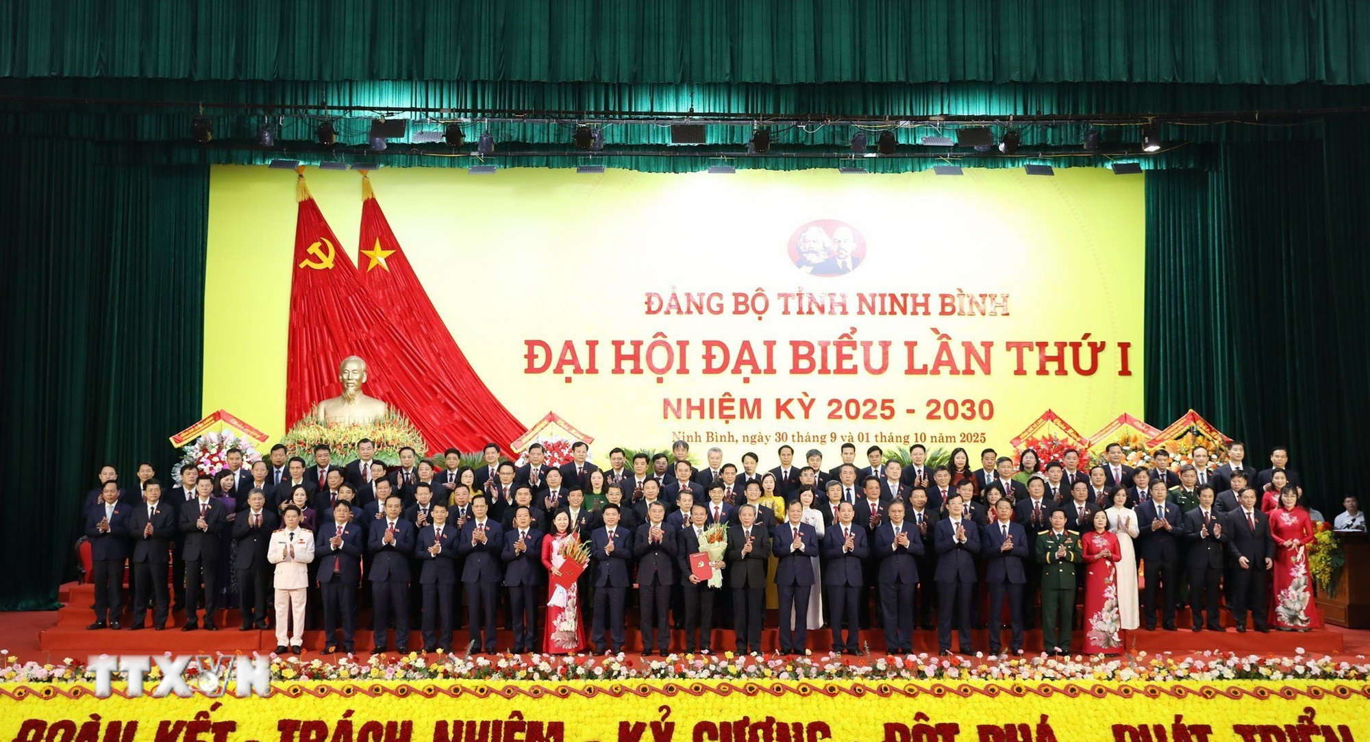 ttxvn-dai-hoi-ninh-binh.jpg